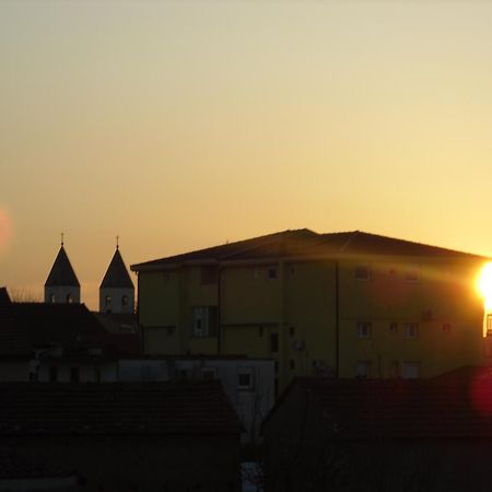 Bed and Breakfast Pansion Alfa Međugorje Zewnętrze zdjęcie