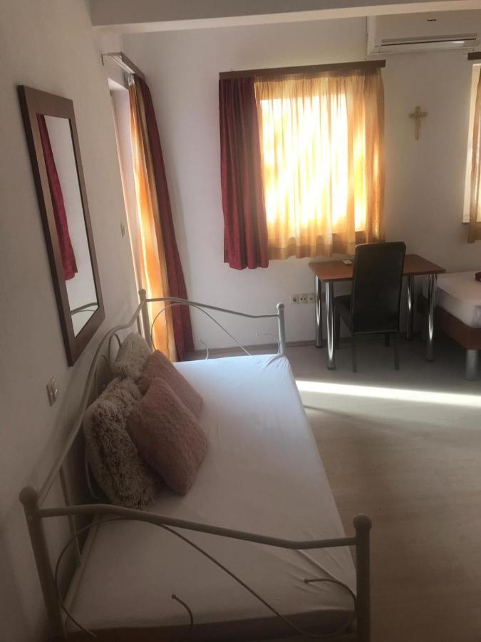 Bed and Breakfast Pansion Alfa Međugorje Zewnętrze zdjęcie